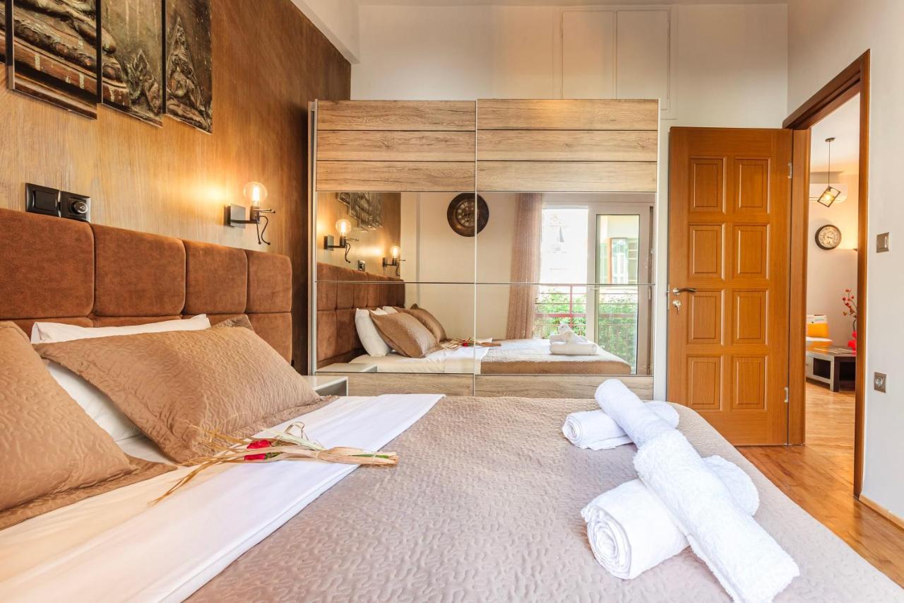 Cuckoo'S Nest - Kalamata City Centre Luxury Bagian luar foto