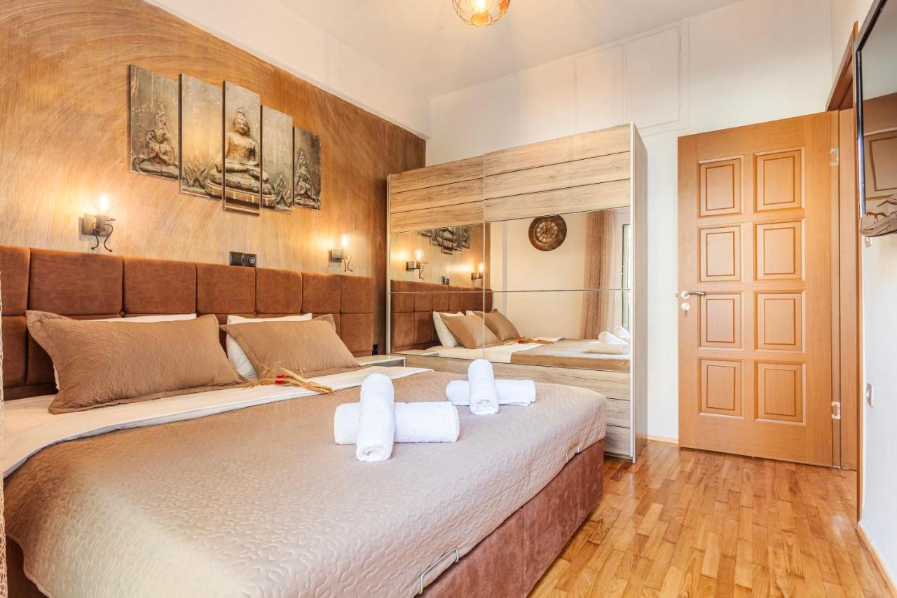 Cuckoo'S Nest - Kalamata City Centre Luxury Bagian luar foto